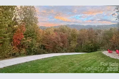 152 Skyview Circle, Asheville, NC 28804 - Photo 4