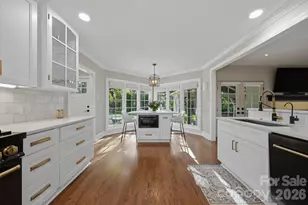 10138 Waterbrook Ln, Charlotte, NC 28277 - Photo 12