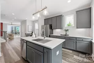 2148 Electric Ln, Charlotte, NC 28205 - Photo 14