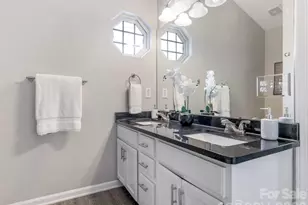 6208 Harburn Forest Dr, Charlotte, NC 28269 - Photo 14