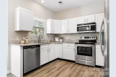 6208 Harburn Forest Drive, Charlotte, NC 28269 - Photo 10