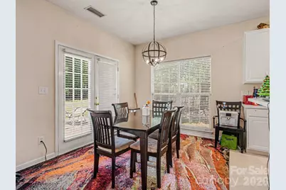 8800 Cavonnier Lane, Charlotte, NC 28216 - Photo 14
