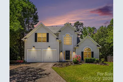 8800 Cavonnier Lane, Charlotte, NC 28216 - Photo 2