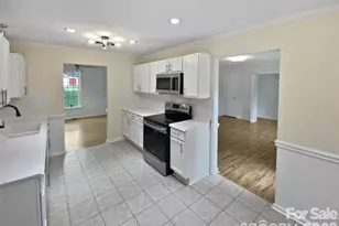 2520 Old Wilkesboro Rd, Salisbury, NC 28144 - Photo 10