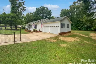 2520 Old Wilkesboro Rd, Salisbury, NC 28144 - Photo 2