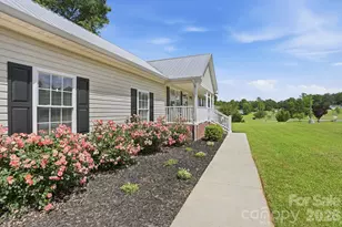 142 Sam Bailes Blvd, Smyrna, SC 29743 - Photo 2