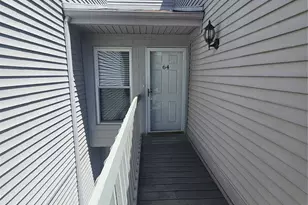 1050 21st Ave NW, Hickory, NC 28601 - Photo 2