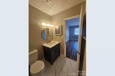 1050 21st Avenue NW #64, Hickory, NC 28601 - Photo 10