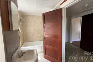 1717 Shelby Rd, Kings Mountain, NC 28086 - Photo 22