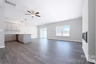 4725 Muskogee Dr, Charlotte, NC 28227 - Photo 2