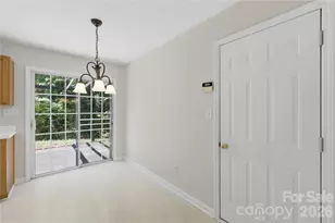 7011 Long Run Ln, Charlotte, NC 28216 - Photo 12