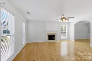 7011 Long Run Ln, Charlotte, NC 28216 - Photo 4