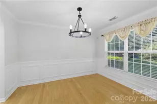 7011 Long Run Ln, Charlotte, NC 28216 - Photo 8