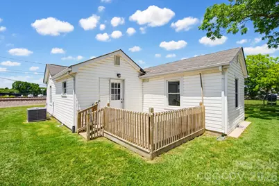 1627 Warren Avenue, Gastonia, NC 28054 - Photo 18