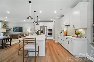 12019 Lavinia Ln, Charlotte, NC 28277 - Photo 2