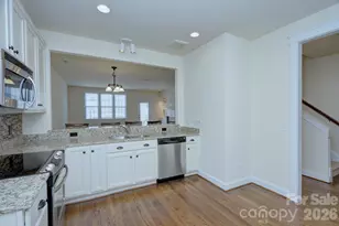 1023 White Point Dr, Huntersville, NC 28078 - Photo 2