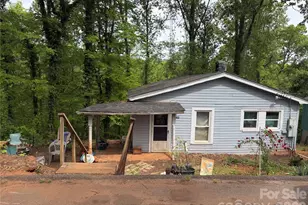 300/292 N Meridian St, Rutherfordton, NC 28139 - Photo 2