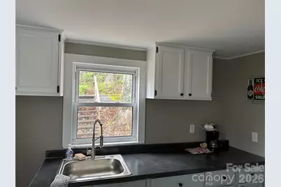 300/292 N Meridian Street, Rutherfordton, NC 28139 - Photo 10