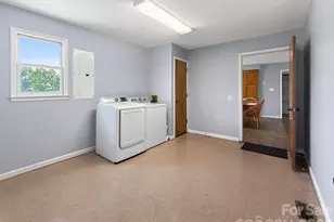 121 Icard St, Connelly Springs, NC 28612 - Photo 20