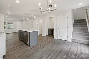 532 Bond St, Statesville, NC 28677 - Photo 8