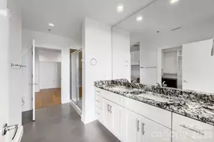 333 W Trade Street W, Charlotte, NC 28202 - Photo 48
