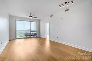 333 W Trade Street W, Charlotte, NC 28202 - Photo 42