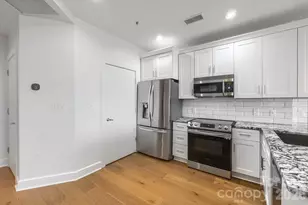 333 W Trade Street W, Charlotte, NC 28202 - Photo 36