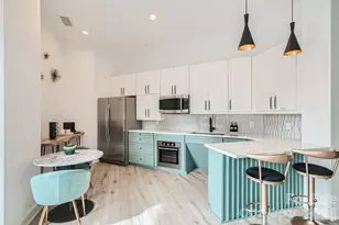 333 W Trade Street W, Charlotte, NC 28202 - Photo 20