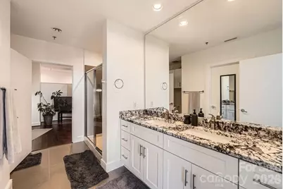 333 W Trade Street W #2002, Charlotte, NC 28202 - Photo 6