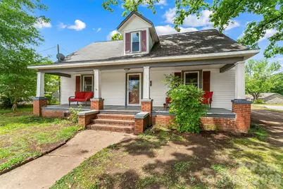 137 12th Street NW, Hickory, NC 28601 - Photo 4