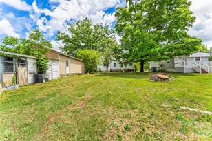 137 12th St NW, Hickory, NC 28601 - Photo 24