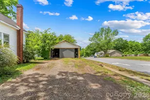 137 12th St NW, Hickory, NC 28601 - Photo 26