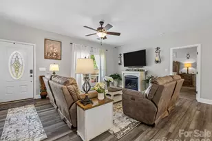 1076 McSwain Rd, Chesnee, SC 29323 - Photo 4