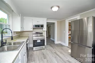 730 W Oakwood Ave, Albemarle, NC 28001 - Photo 14