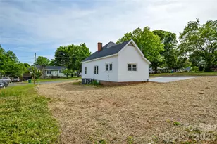 730 W Oakwood Ave, Albemarle, NC 28001 - Photo 24