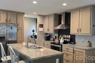 321 Brownstone Dr, Rock Hill, SC 29730 - Photo 2