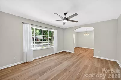 6018 Donegal Drive, Charlotte, NC 28212 - Photo 8