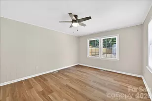 6018 Donegal Dr, Charlotte, NC 28212 - Photo 32