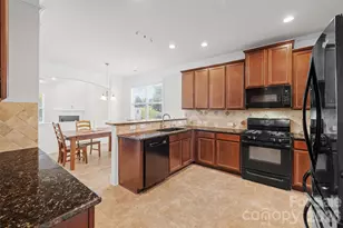 578 Daventry Ct, Clover, SC 29710 - Photo 6