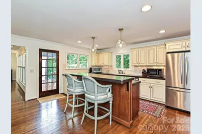 3131 Pinehurst Place, Charlotte, NC 28209 - Photo 8