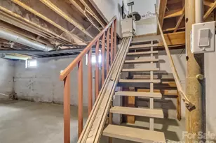 17 Hickory View Ln, Canton, NC 28716 - Photo 28