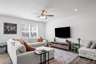 2607 Grantham Place Dr, Fort Mill, SC 29715 - Photo 2