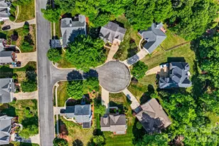1918 Weighmont Ct, Charlotte, NC 28227 - Photo 26