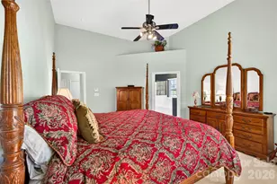 1918 Weighmont Ct, Charlotte, NC 28227 - Photo 12