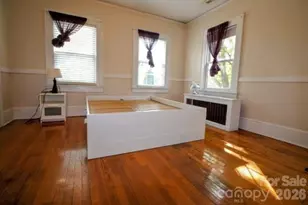 8 Colonial Pl, Asheville, NC 28804 - Photo 16