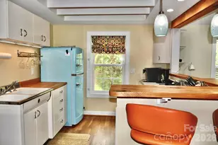 8 Colonial Pl, Asheville, NC 28804 - Photo 20