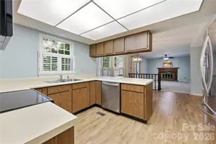 10716 Derry Dr, Charlotte, NC 28262 - Photo 12