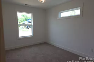 13 Bolton St, Asheville, NC 28806 - Photo 12