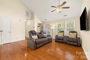 5821 Rowan Way, Charlotte, NC 28214 - Photo 4
