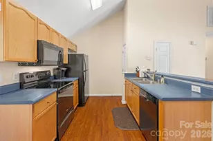 5821 Rowan Way, Charlotte, NC 28214 - Photo 10